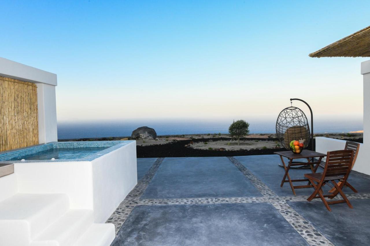 Luxe Efis Home Sea View 4 Villas & 4 Prive Jacuzzi 易莫洛林 外观 照片